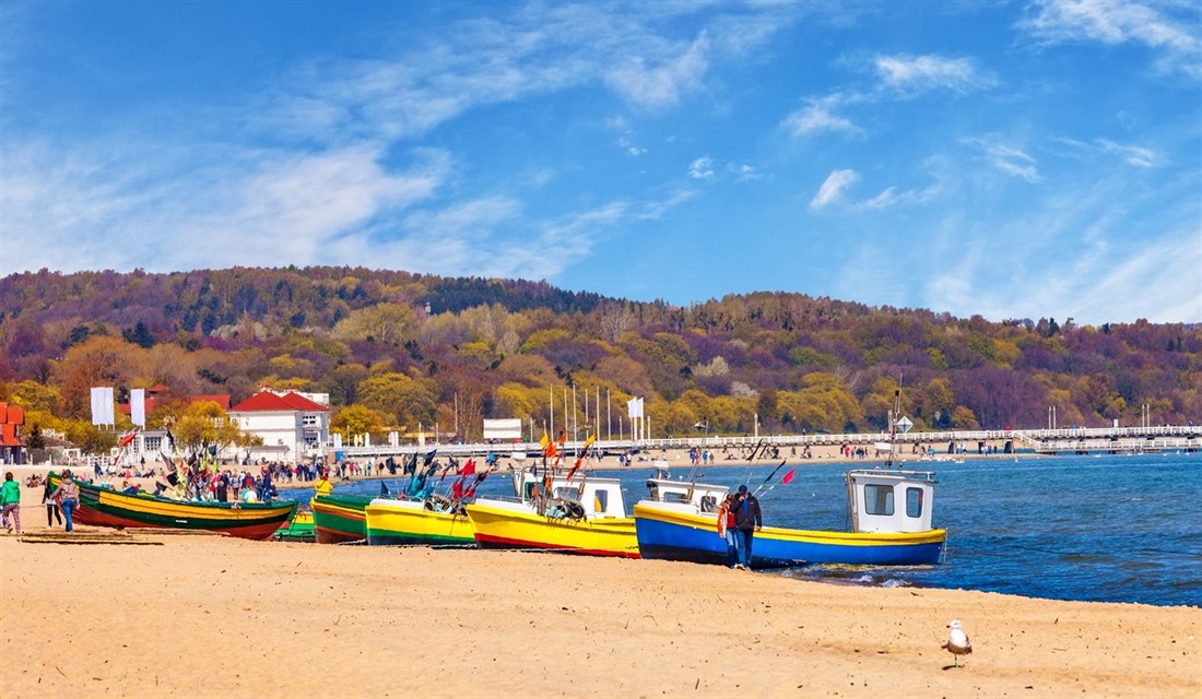 Discover beach and coastal view on a trip to Sopot
