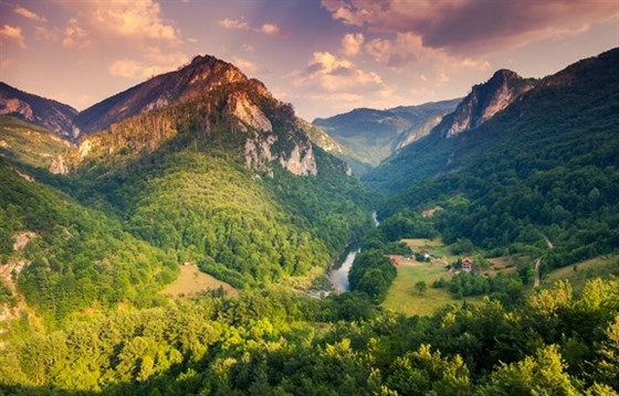 Touring Montenegro's mountainous north : Section 3