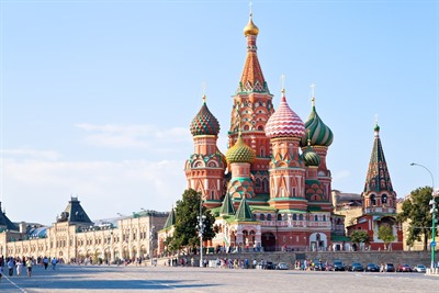 Moscow or St Petersburg; where to visit in Russia?
