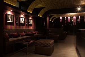 Hotel Epoque - Cigar & Wine Club