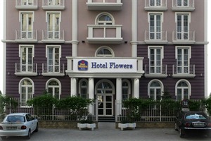 Hotel Flowers- facade
