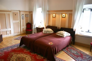 Bedroom at Padaste Manor