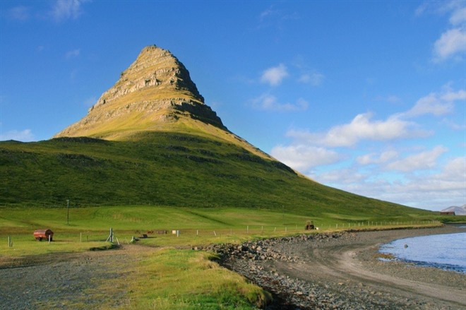 Kirkjufell mountain - Iceland