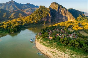 Mekong River - Credit Dennis Schmelz (www.dennisschmelz.de)