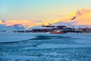 Svalbard Light Winter Break 1