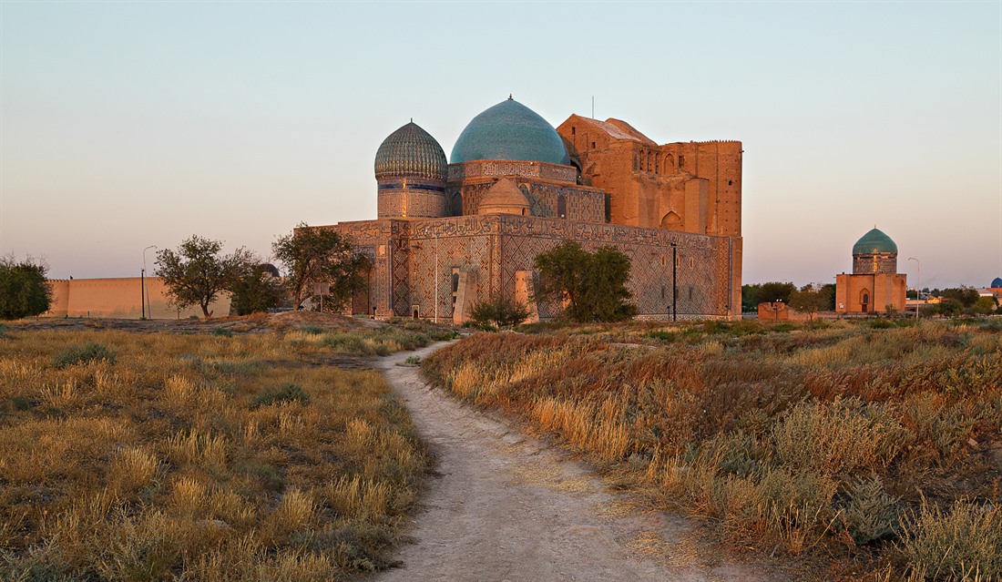 Khoja Ahmed Yasawi Mausoleum, Turkestan. © Shutterstock/MehmetO