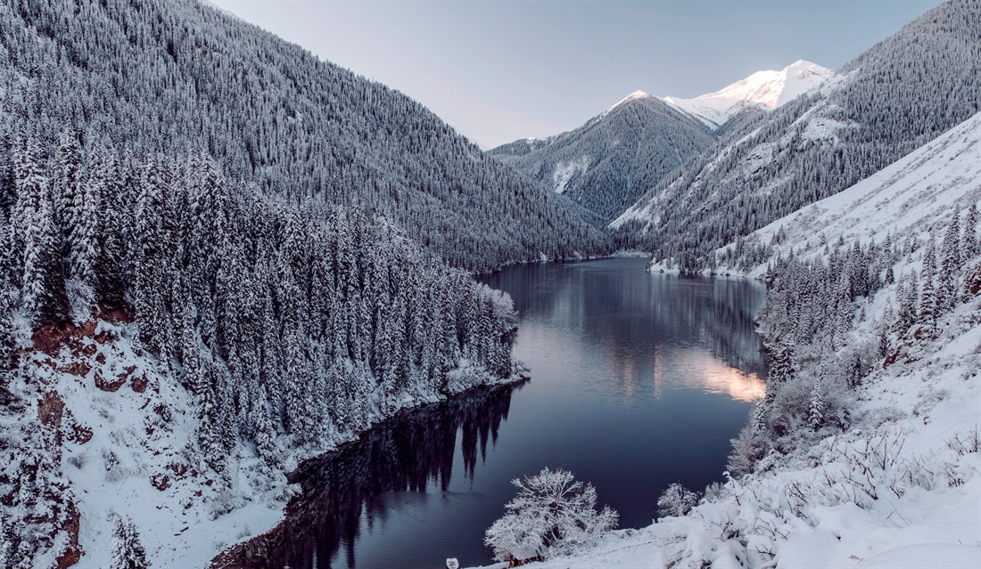 Kazkhstan isn't all golden steppes - it can be a winter wonderland too, as shown here at Lake Kolsay. © Shutterstock/Alex Friesen