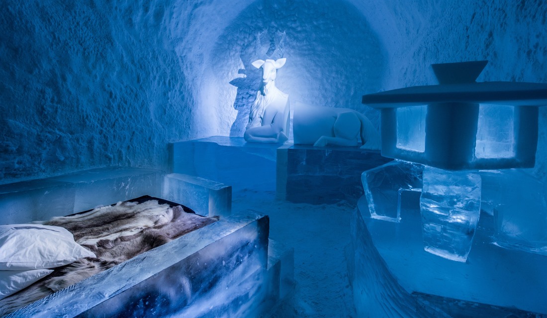 Art Suite 365 – Oh Deer. Design Ulrika Tallving & Carl Wellander. Photo Asaf Kliger © ICEHOTEL