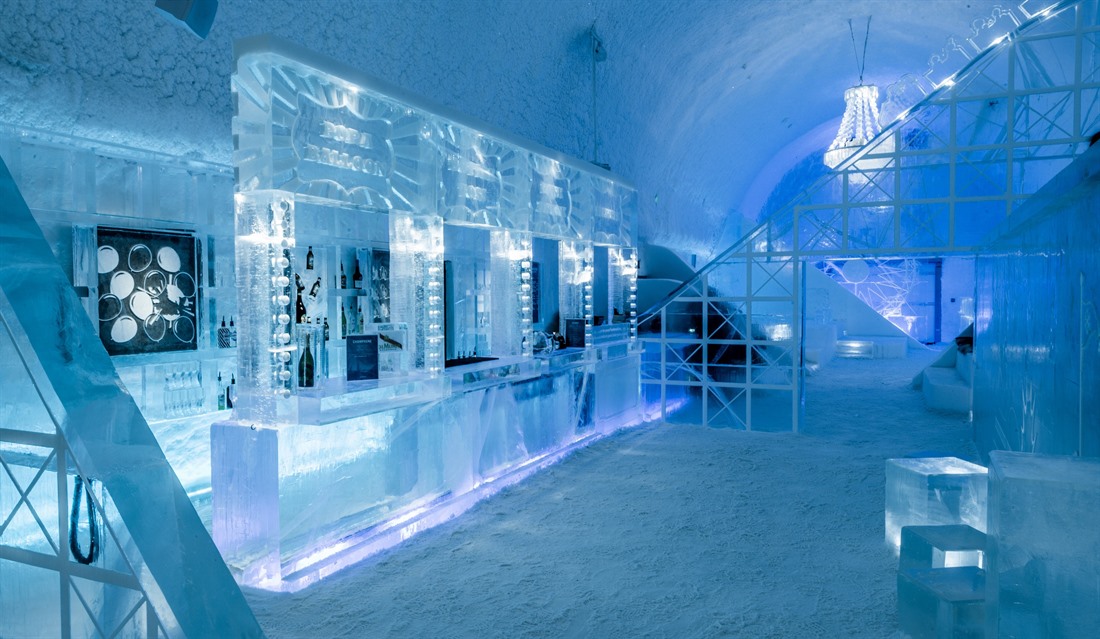 Icebar Design Mathieu Brison & Luc Voisin  Photo Asaf Kliger  © ICEHOTEL