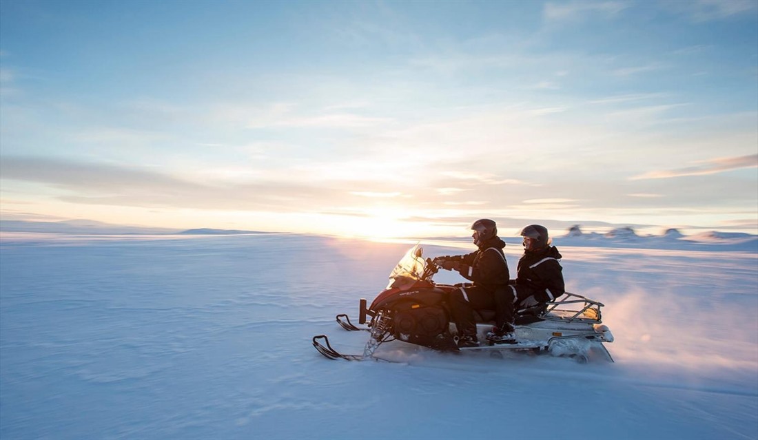 The Best Places to Propose in Iceland : Section 6