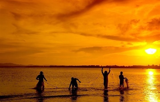 Escape to Cambodia's secret beach retreats : Section 7