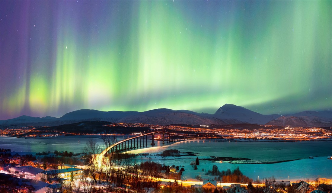The Best Time and Place to see the Northern Lights in Norway : Section 3