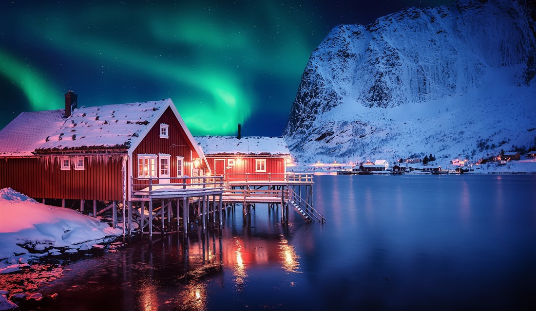 The Best Time and Place to see the Northern Lights in Norway : Section 6