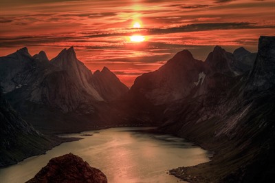 5 best countries to see the Midnight Sun