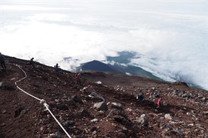 2-Day Mount Fuji Climbing Experience from Tokyo