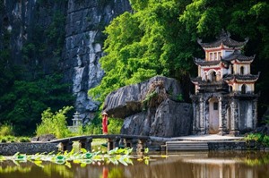 Bich Dong Pagoda