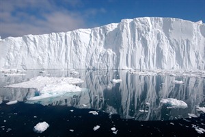 Ilulissat Ice Fjord Scenic Photo Flight 1