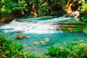 Kawasan Waterfalls