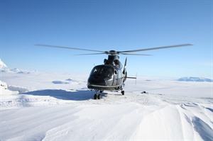 Volcanoes & Glaciers Helicopter Tour