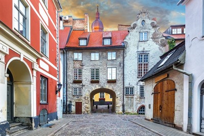 Walking Tour of Riga Old Town