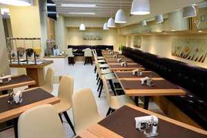 Breakfast room at Alexandar Square Hotel