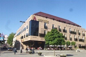 Amberton Hotel - exterior