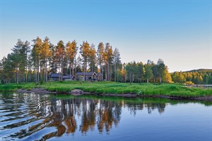 Lake at Arctic Retreat