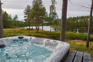 Private jacuzzi at Arctic Retreat