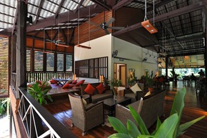 Borneo Rainforest Lodge - main lodge