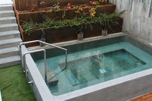 Centerhotel Midgardur - Spa pool