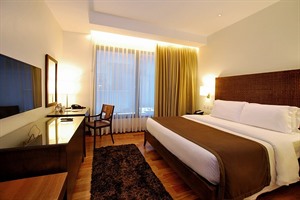 City Garden Grand Hotel Makati, Superior Room