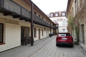 Entrance to City Gate Hotel