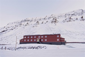 Coal Miners' Cabins - building 5. Agurtxane Concellon / Hurtigruten Sv