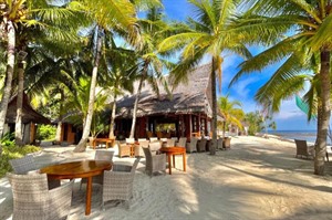 Coco Grove Beach Resort, Salamandas Restaurant