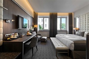 Congress Avenue Hotel 5