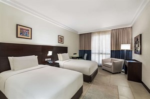 DoubleTree by Hilton 6