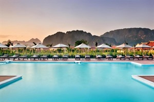 Emeralda Resort