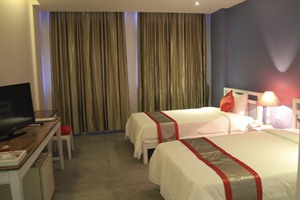 Frangipani Royal Palace Hotel - deluxe room