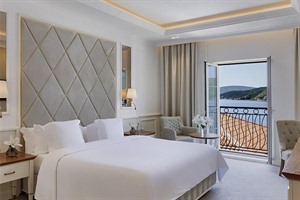 Heritage Grand Perast 5