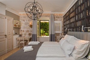 Ivo Vojnovic double room at Heritage Villa Nobile