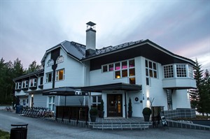 Exterior of Hotel Aateli Lakeside