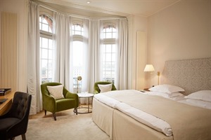 Bedroom at the Hotel Diplomat