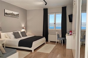 Comfort Room with sea-view at Hotel Korsal, Korcula town