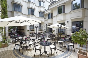 Summer terrace at Hotel Logos