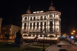 Exterior of Hotel Modern Art, Lviv at night