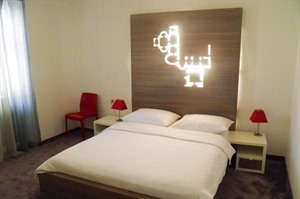 Standard double room at Hotel Slavija Split