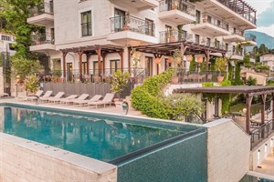 HUMA Kotor Bay Hotel & Villas 4
