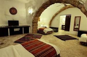 Hyatt Zaman 5