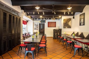 La Rose Suites