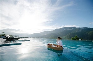 Le Grand Pakbeng, Swimming Pool